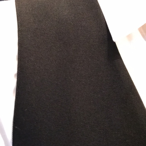 Black Vest - Picture 4 of 17